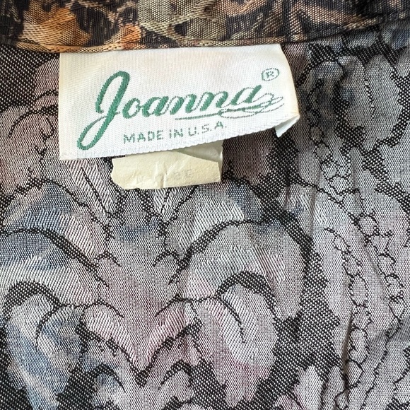 Vintage Joanna Women's Lightweight Floral Blazer - Picture 3 of 4